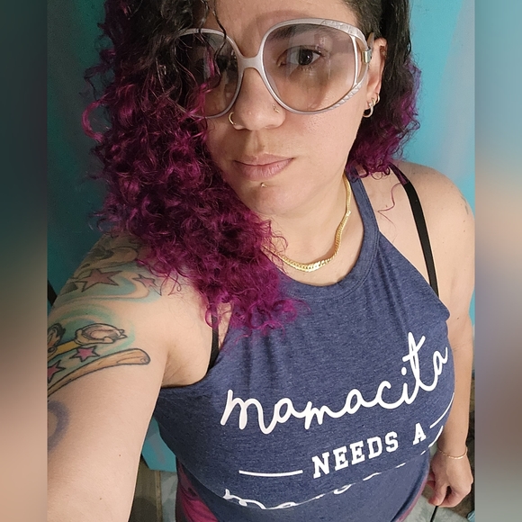 Meet your Posher, Stacy - Picture 2 of 4